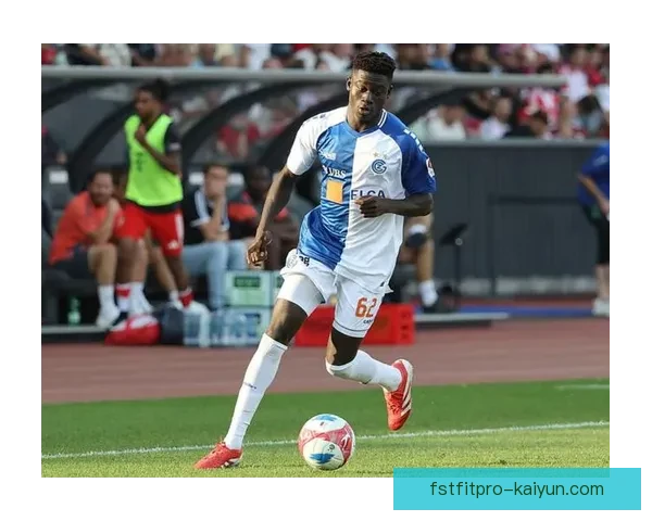 布伦特福德边路速度表现稳健，持续为球队进攻注入活力