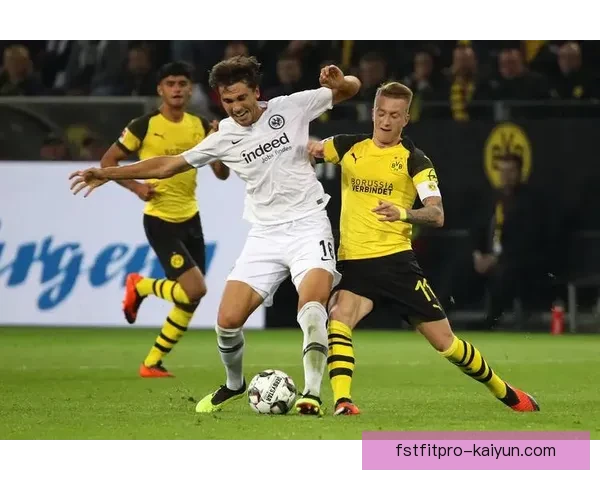 阿什拉夫多特蒙德租借期间表现稳健，状态持续提升